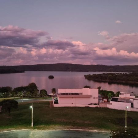Enseada Nautico Apart Flat I Vista Para O Lago Corumba 카우다스노바스 외부 사진