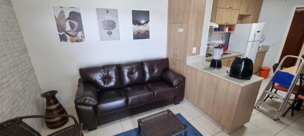 Enseada Nautico Apart Flat I Vista Para O Lago Corumba 카우다스노바스 외부 사진